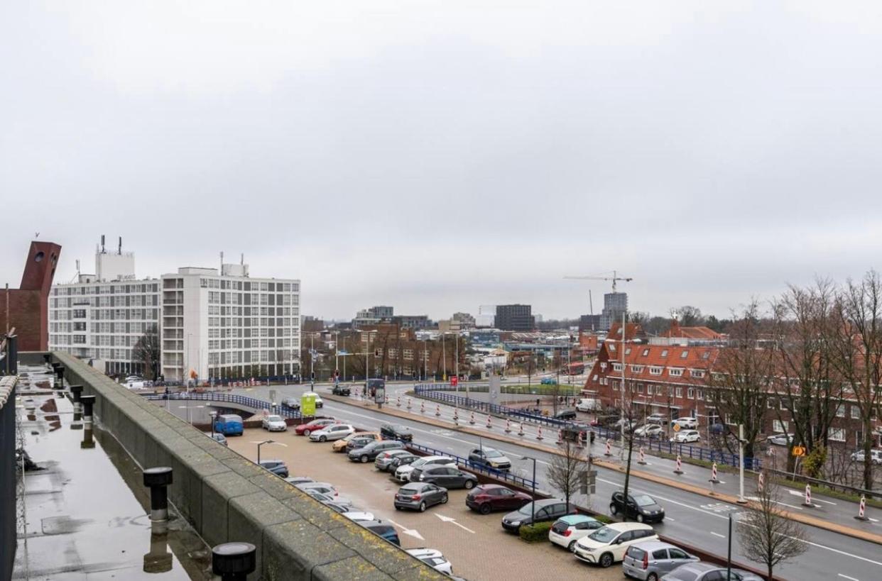 4-Bedroom- Central Located- 120 Sqr Meter Apartment Amsterdam Eksteriør billede