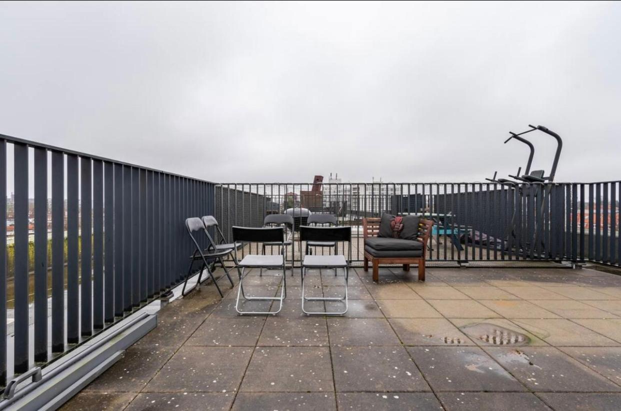 4-Bedroom- Central Located- 120 Sqr Meter Apartment Amsterdam Eksteriør billede