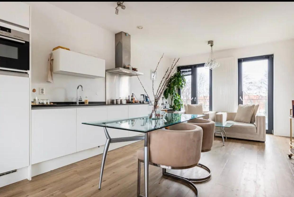 4-Bedroom- Central Located- 120 Sqr Meter Apartment Amsterdam Eksteriør billede